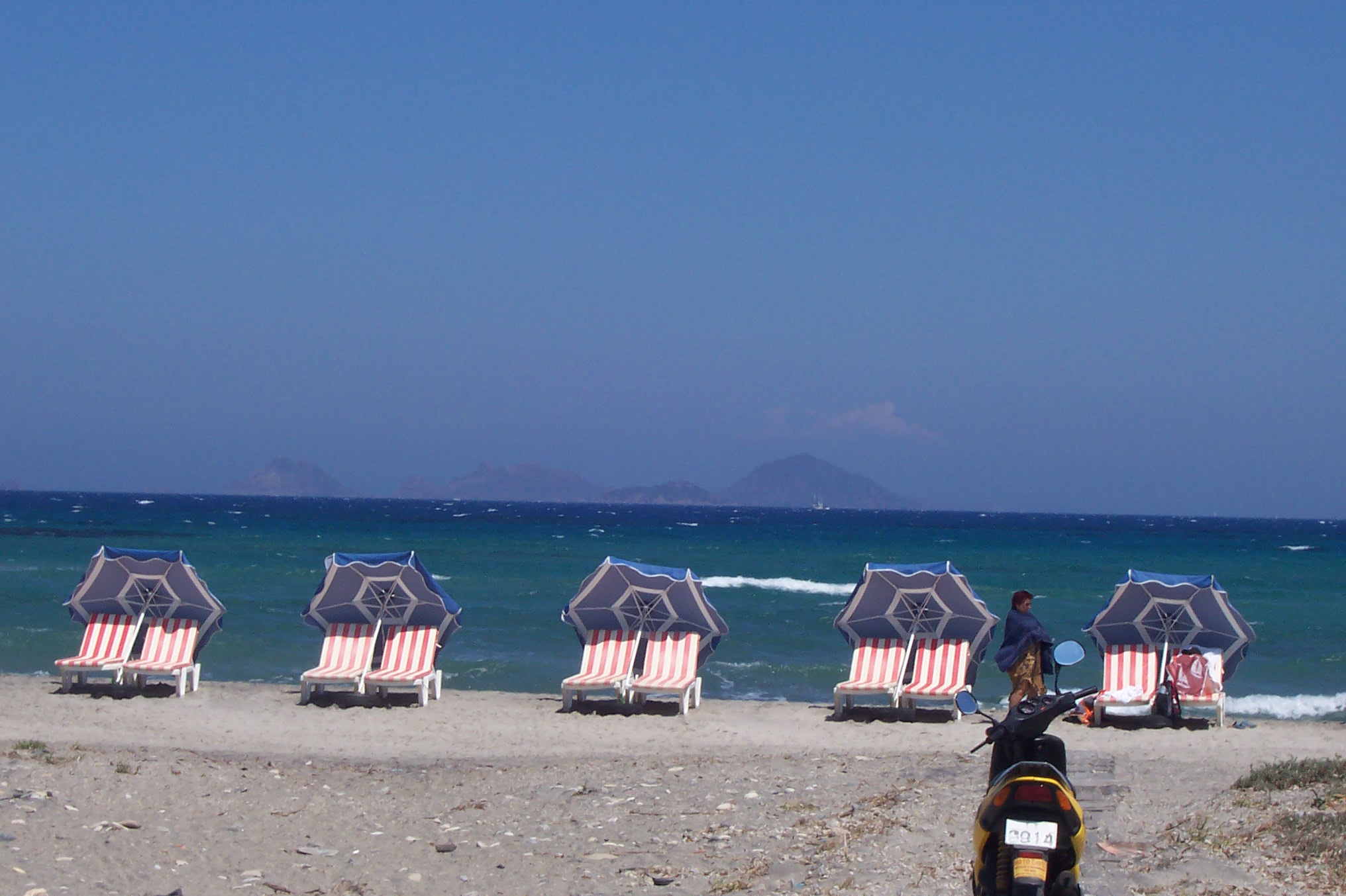 Kos at the Beach (451K)